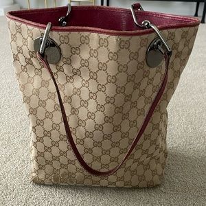 Gucci Logo canvas bucket shoulder bag